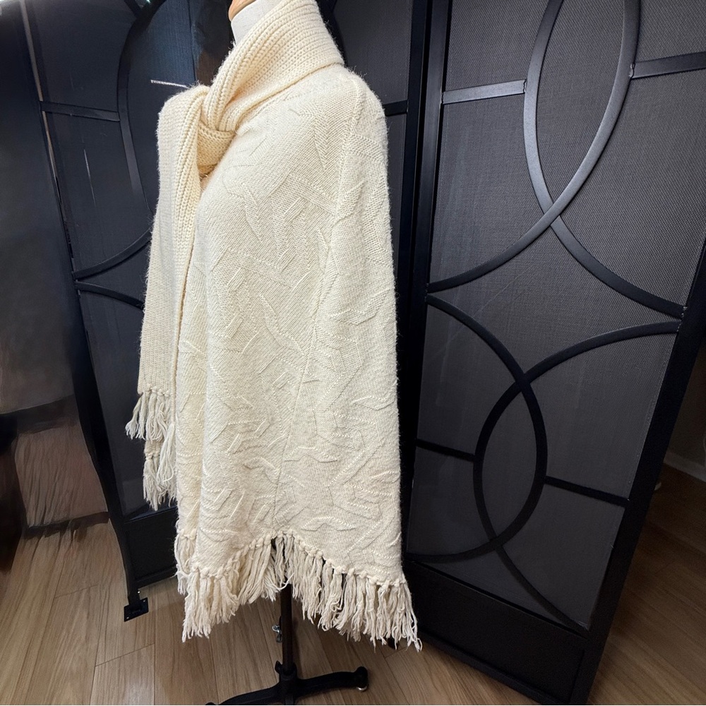 Vintage 1960s 1970s Wintuk Knit Sweater Poncho Cape w Scarf Collar Cream OSFM? - Picture 14 of 17